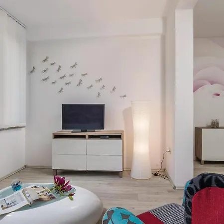 2 Bedroom In Appartement Rovinj