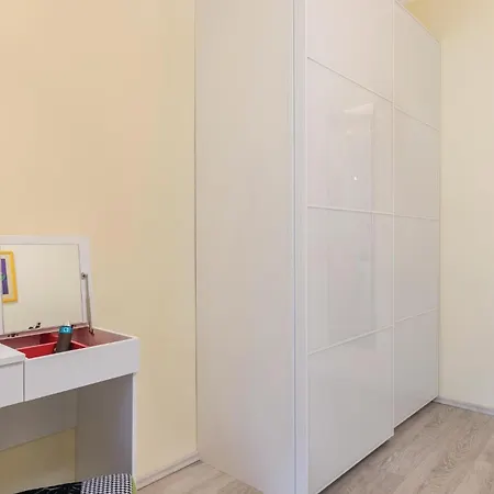 2 Bedroom In Apartmán Rovinj